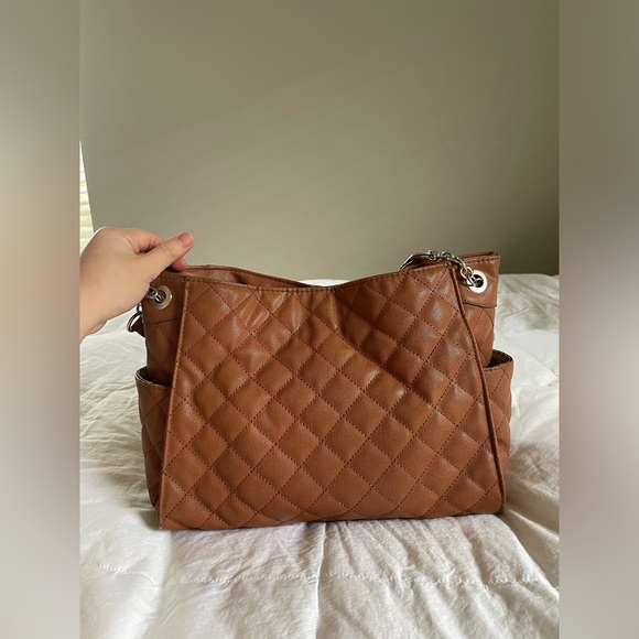 JONES NEW YORK quilted purse in caramel color - Picture 5 of 9
